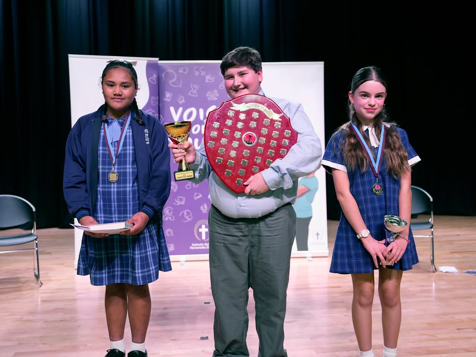 776566154259923_1322938376289362-1