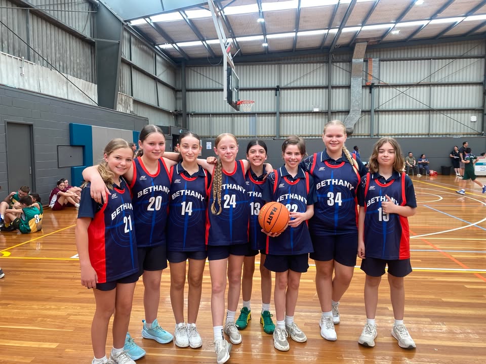 776566154259923_1378388800744319-1